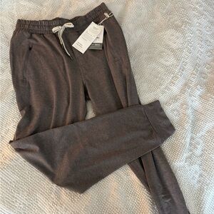 Vuori Men's Grey Ponto Performance Jogger Pants